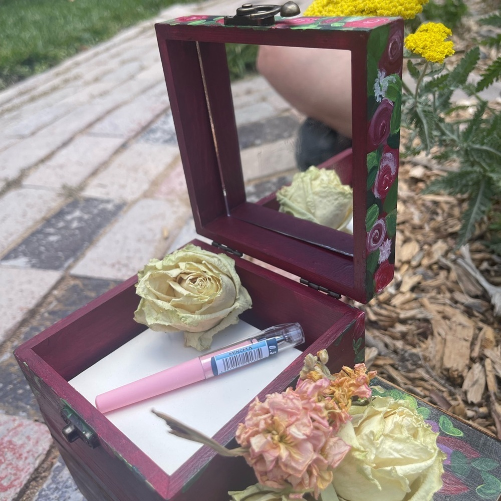 Prayer Box Hand painted - Picture 2 of 8